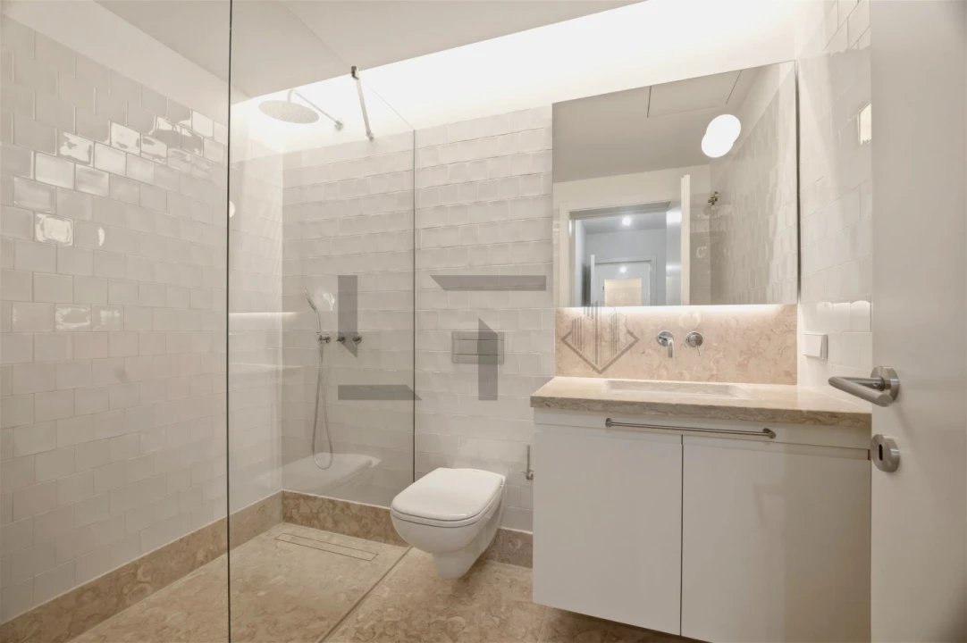 Apartamento T3 para Venda em Santo António Foto 10