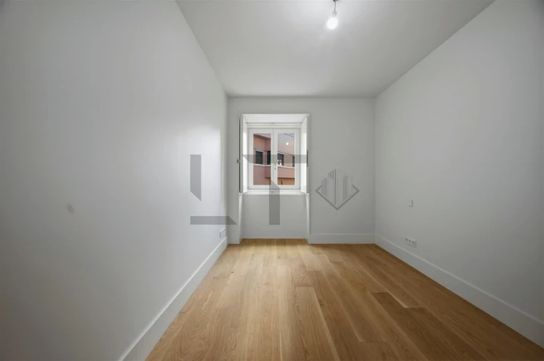 Apartamento T3 para Venda em Santo António Foto 14