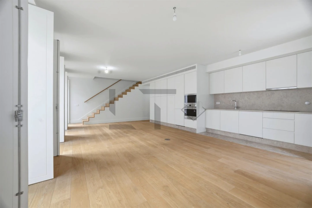 Apartamento T2 para Venda em Santo António Foto 9