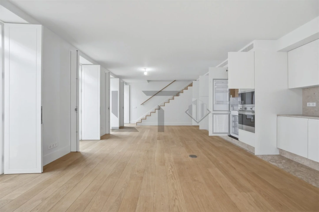 Apartamento T2 para Venda em Santo António Foto 12