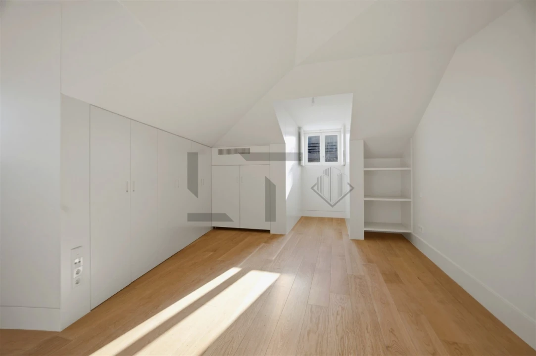 Apartamento T2 para Venda em Santo António Foto 18
