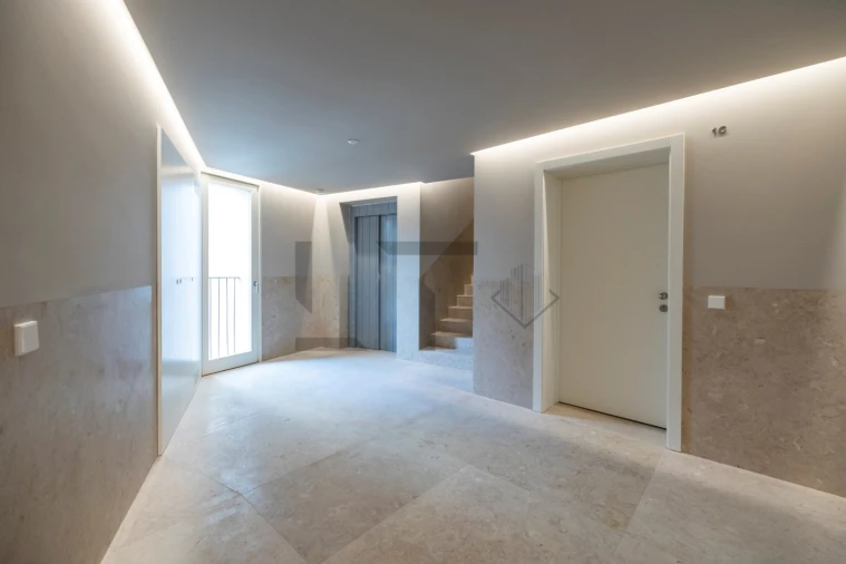 Apartamento T2 para Venda em Santo António Foto 4