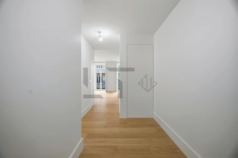 Apartamento T2 para Venda em Santo António Foto 7