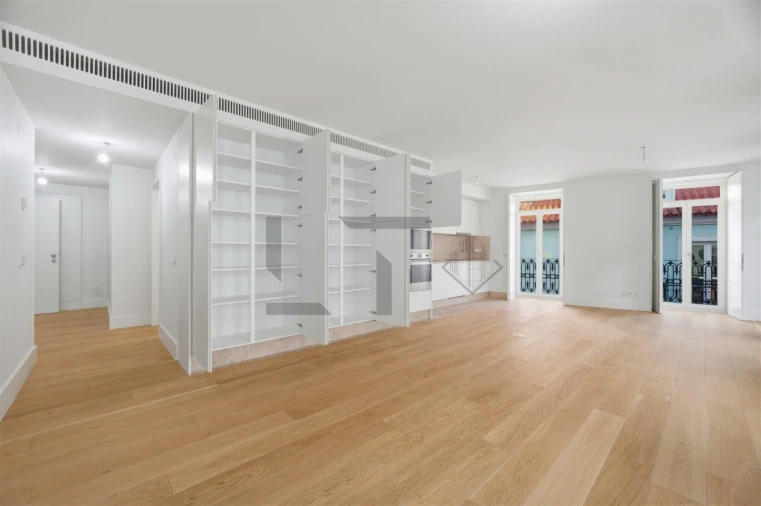Apartamento T2 para Venda em Santo António Foto 10