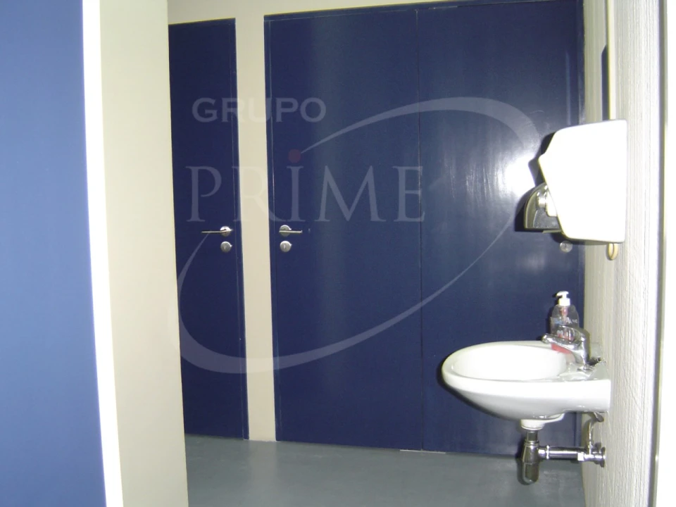 Escritório para Arrendamento em Paranhos Foto 6