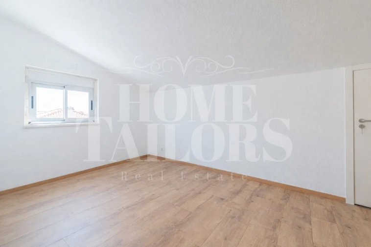 Apartamento T4 para Venda em Carnaxide e Queijas Foto 22