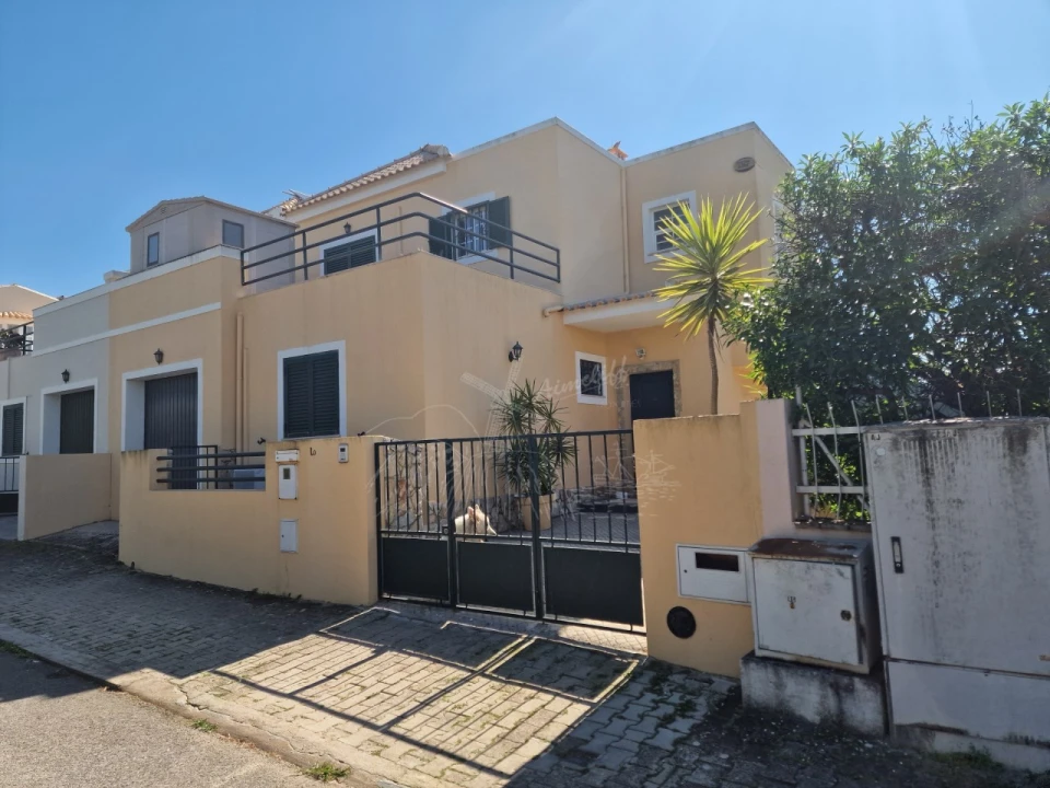 Moradia T4 para Venda em Tavira (Santa Maria e Santiago) Foto 1