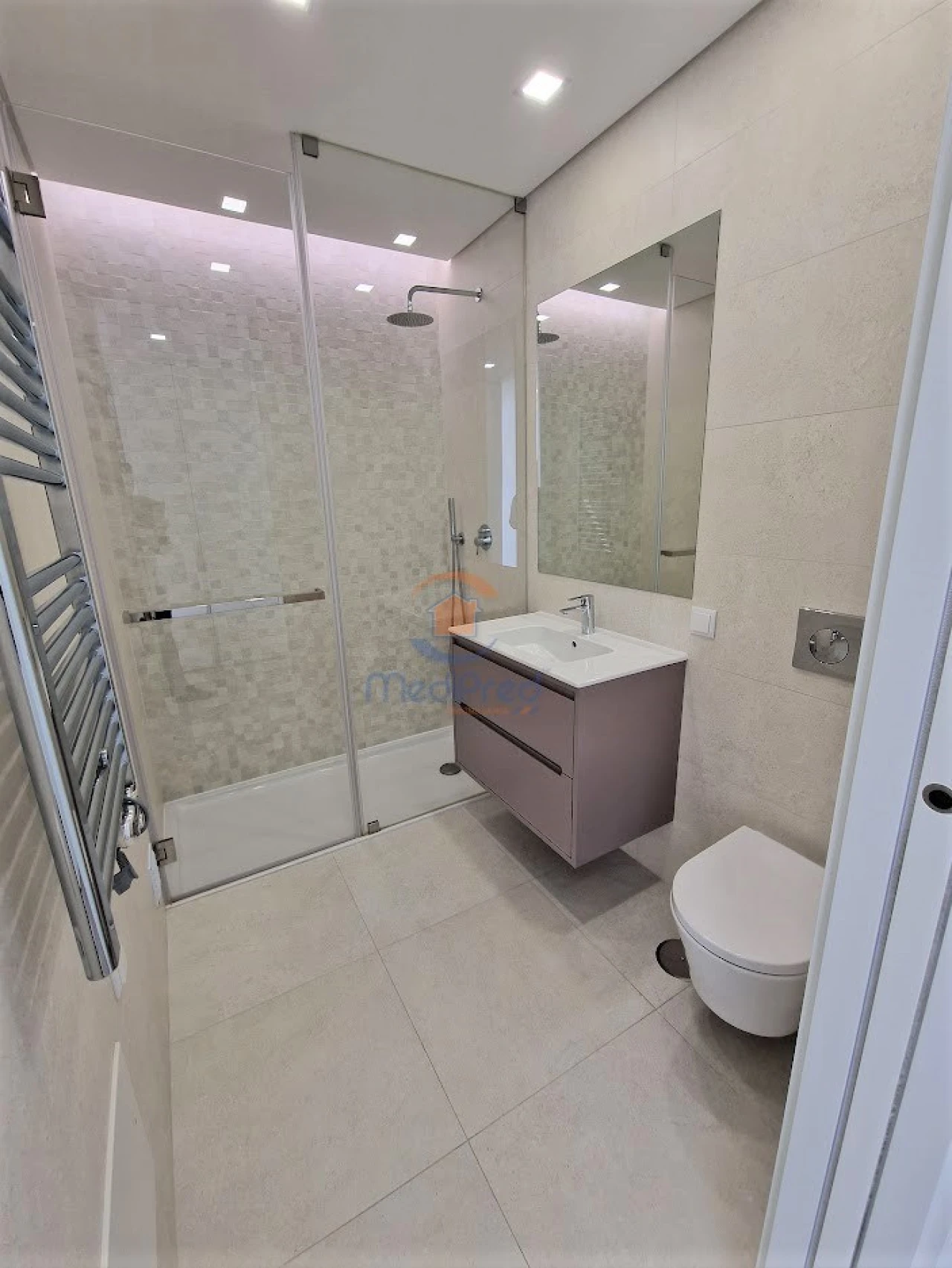 Apartamento T2 para Venda em Santo António dos Cavaleiros e Frielas Foto 8