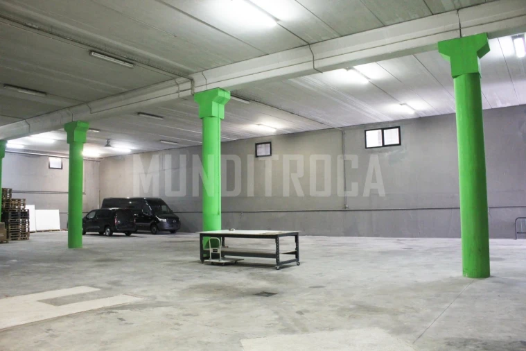 Armazém para Arrendamento em Celeirós, Aveleda e Vimieiro Foto 1