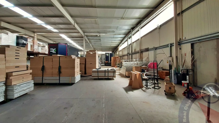 Armazém para Venda em Malta e Canidelo Foto 3