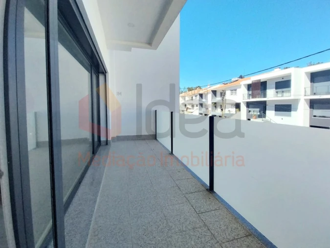 Moradia T2 para Venda em Corroios Foto 6