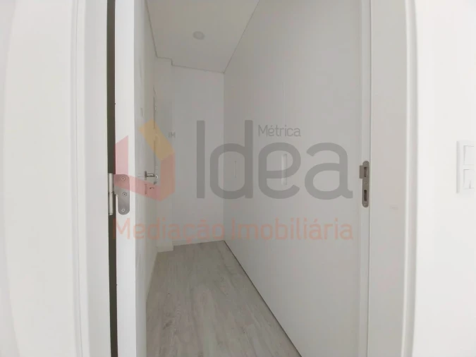 Moradia T2 para Venda em Corroios Foto 21