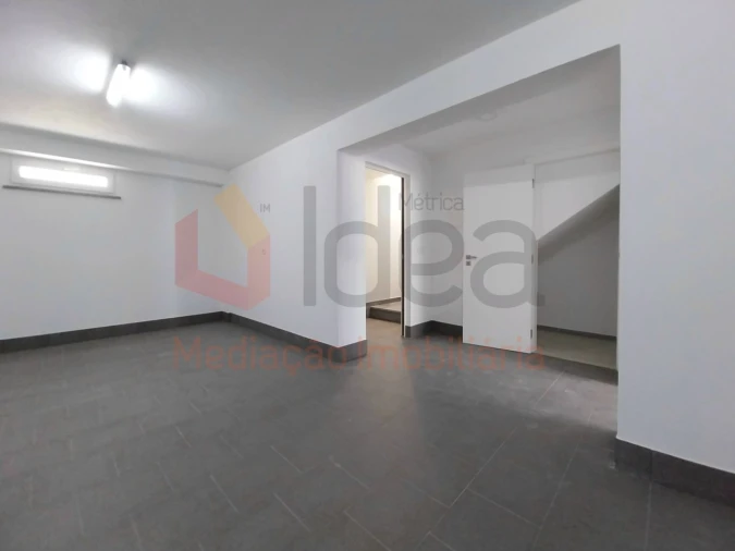 Moradia T2 para Venda em Corroios Foto 32