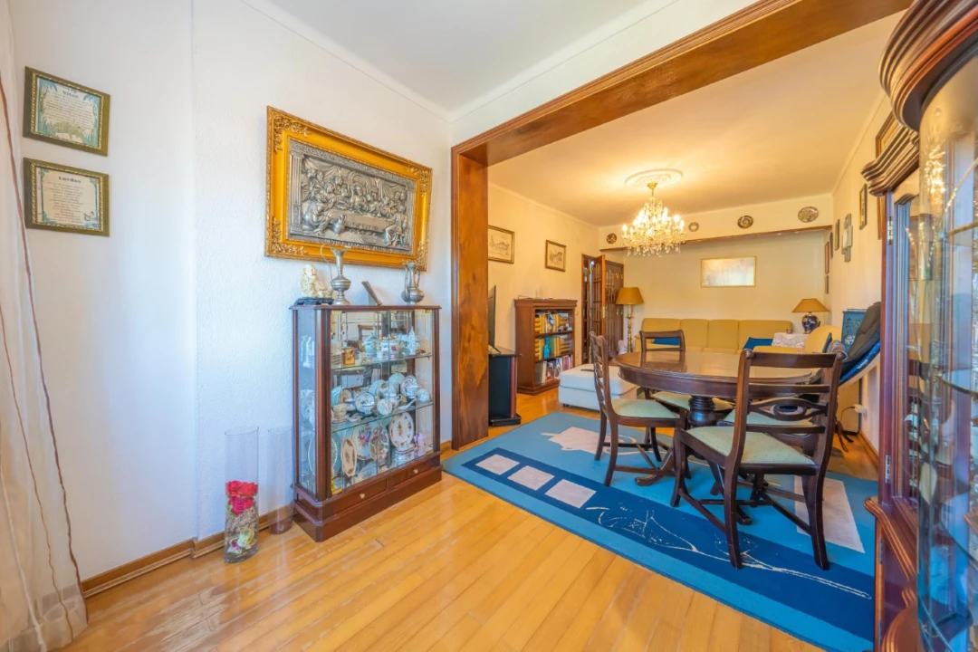 Apartamento T4 para Venda em Santo Antonio da Charneca Foto 7