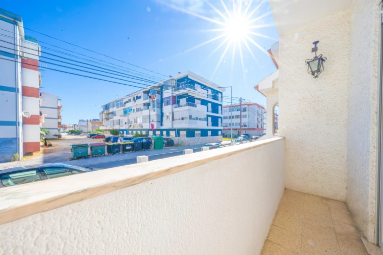 Apartamento T4 para Venda em Santo Antonio da Charneca Foto 15