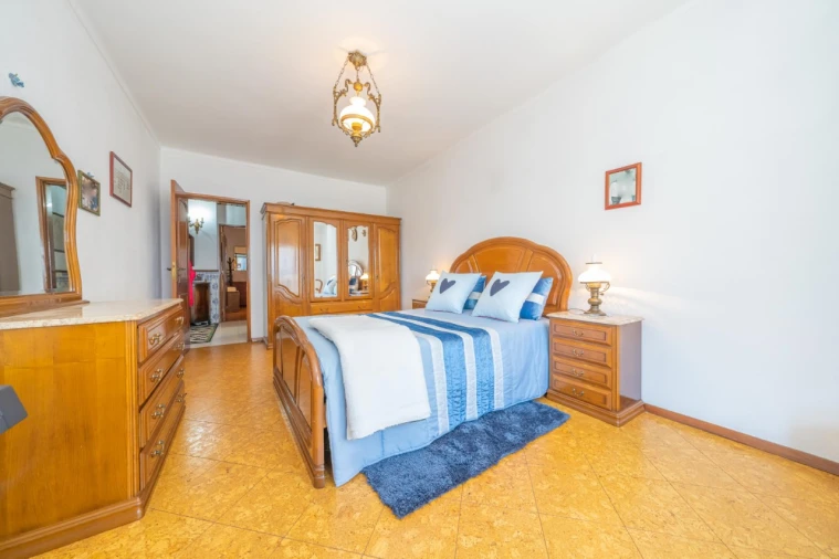 Apartamento T4 para Venda em Santo Antonio da Charneca Foto 24