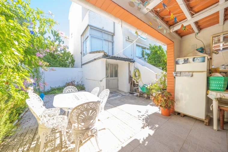 Apartamento T4 para Venda em Santo Antonio da Charneca Foto 41