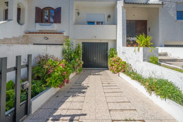 Apartamento T4 para Venda em Santo Antonio da Charneca Foto 45