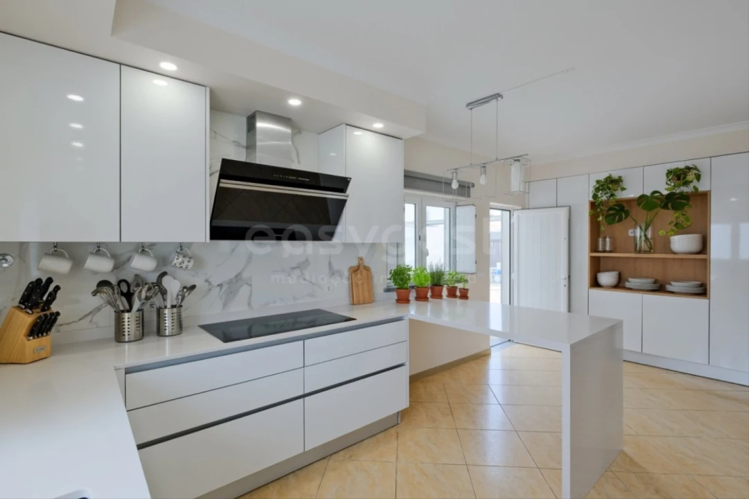 Moradia T4 para Venda em Quinta do Anjo Foto 2