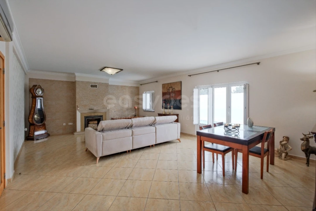 Moradia T4 para Venda em Quinta do Anjo Foto 16