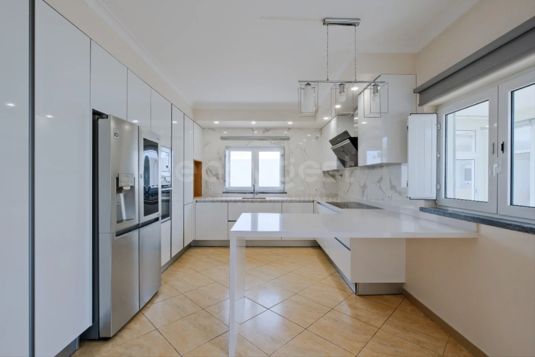 Moradia T4 para Venda em Quinta do Anjo Foto 36