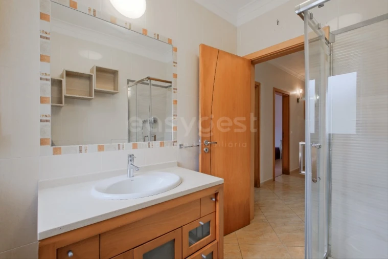 Moradia T4 para Venda em Quinta do Anjo Foto 31