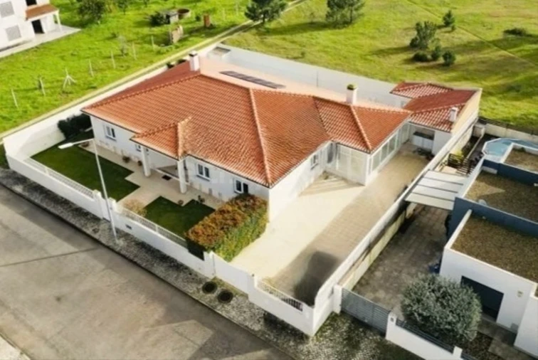 Moradia T4 para Venda em Quinta do Anjo Foto 65