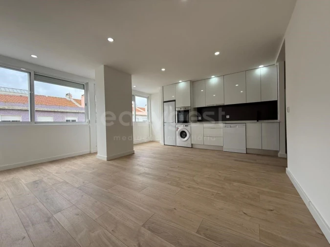 Apartamento T3 para Venda em Alverca do Ribatejo e Sobralinho Foto 2