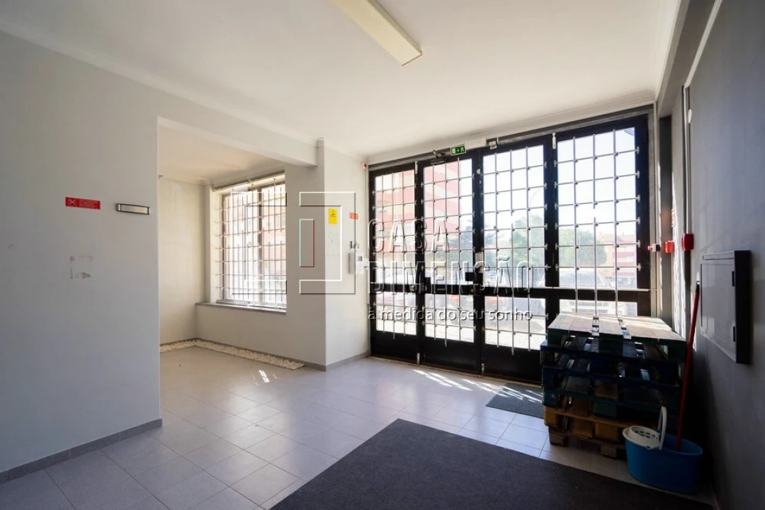 Loja para Venda em Venteira Foto 2