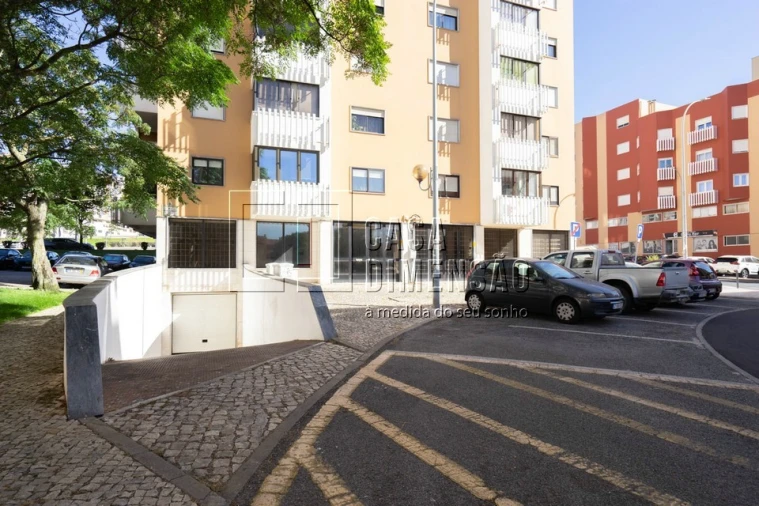 Loja para Venda em Venteira Foto 1