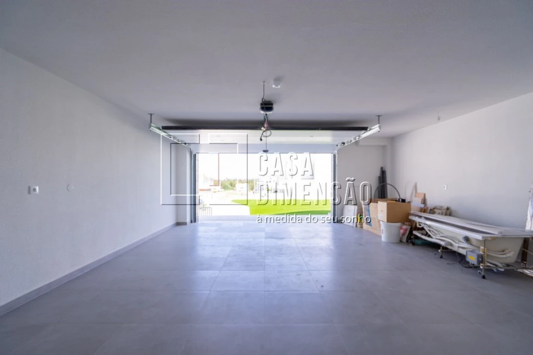 Moradia T4 para Venda em Corroios Foto 55