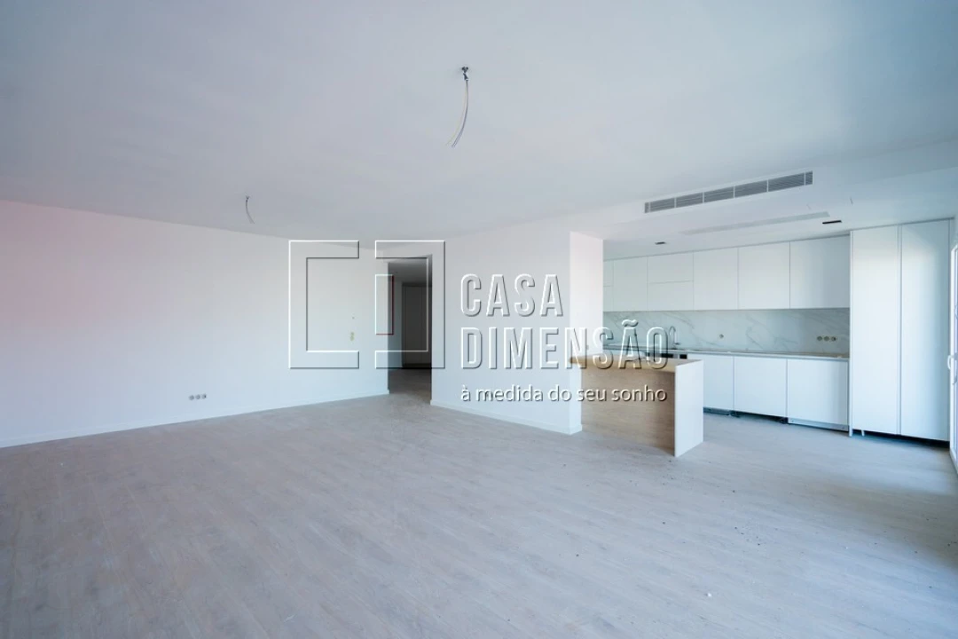 Apartamento T3 para Venda em Carnaxide e Queijas Foto 8