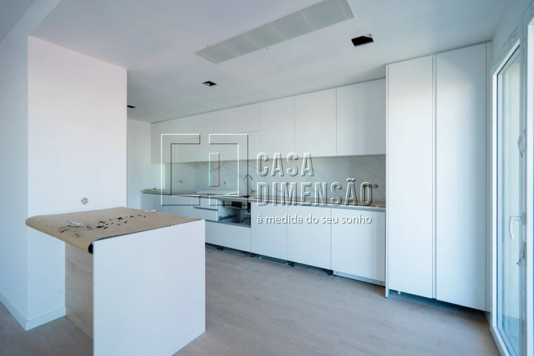 Apartamento T3 para Venda em Carnaxide e Queijas Foto 13