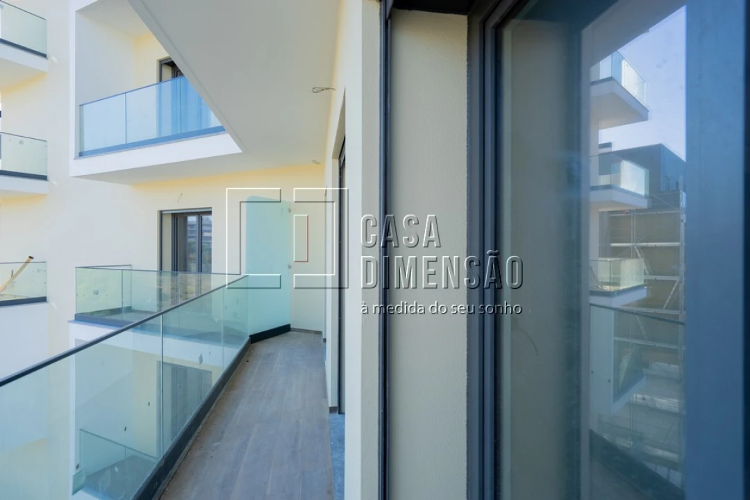 Apartamento T3 para Venda em Carnaxide e Queijas Foto 39