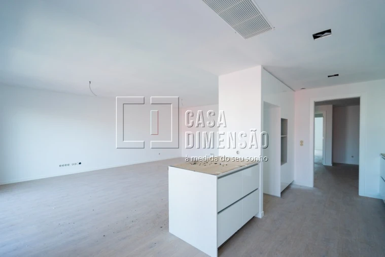 Apartamento T3 para Venda em Carnaxide e Queijas Foto 16