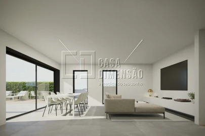 Moradia T4 para Venda em Charneca de Caparica e Sobreda
