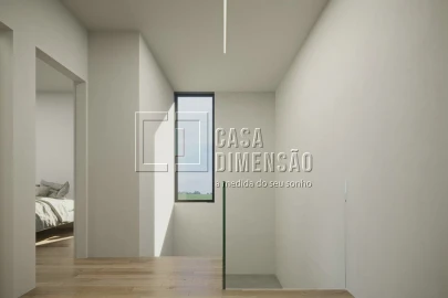 Moradia T4 para Venda em Charneca de Caparica e Sobreda