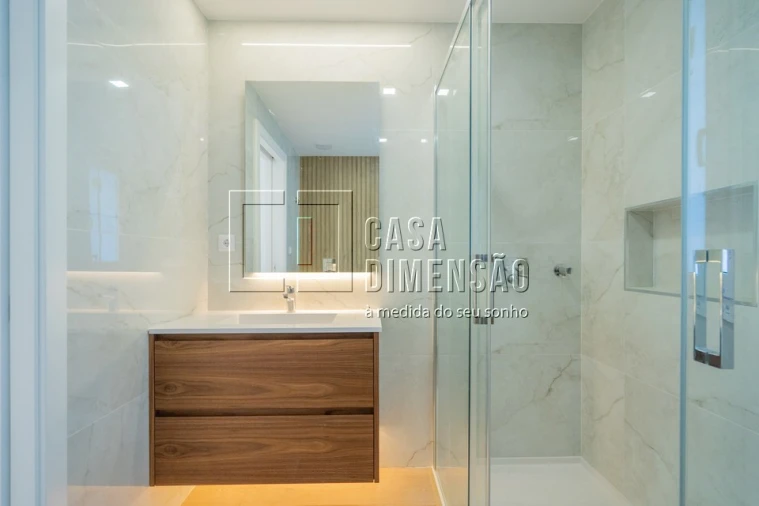 Moradia T4 para Venda em Alcabideche Foto 32
