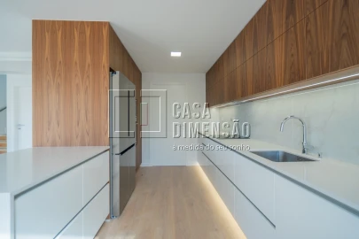 Moradia T4 para Venda em Alcabideche