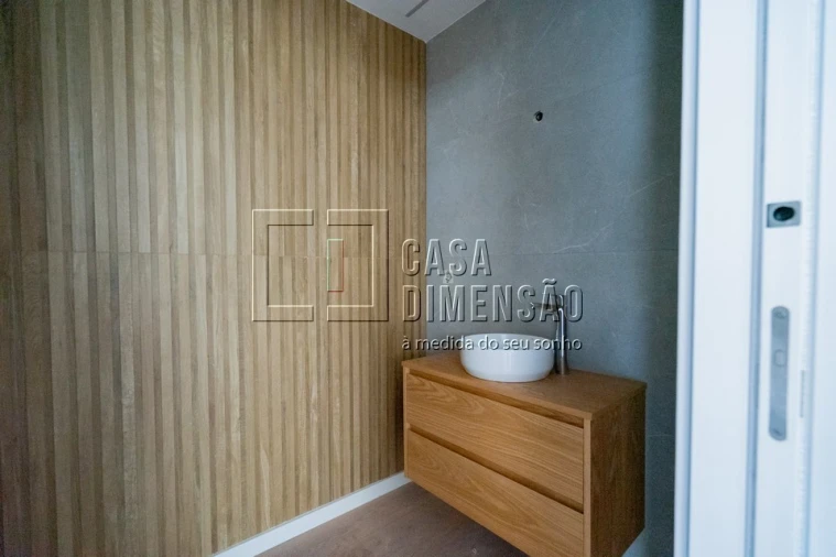 Apartamento T4 para Venda em Carnaxide e Queijas Foto 14