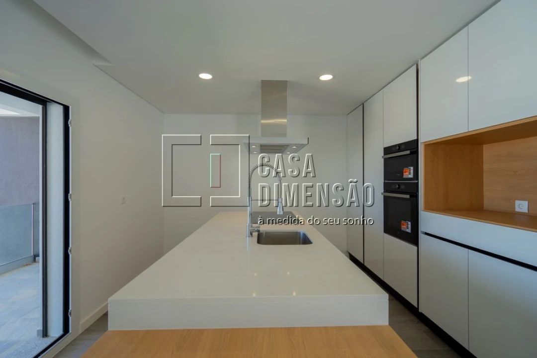 Moradia T4 para Venda em Corroios Foto 15