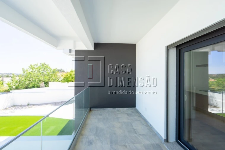 Moradia T4 para Venda em Corroios Foto 11