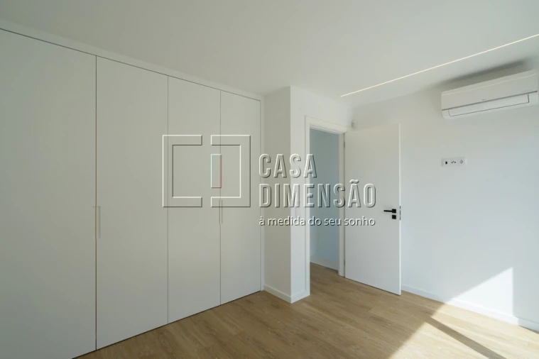 Moradia T3 para Venda em Charneca de Caparica e Sobreda Foto 34