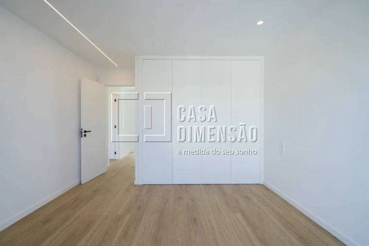 Moradia T3 para Venda em Charneca de Caparica e Sobreda Foto 40
