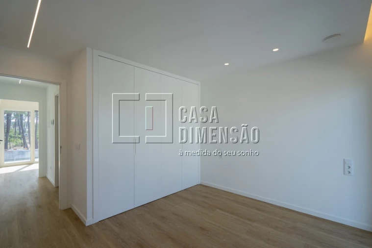 Moradia T3 para Venda em Charneca de Caparica e Sobreda Foto 44
