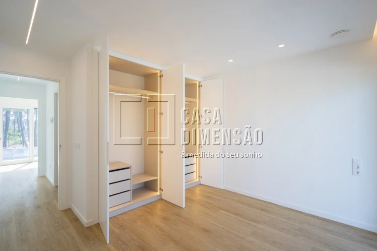 Moradia T3 para Venda em Charneca de Caparica e Sobreda Foto 45