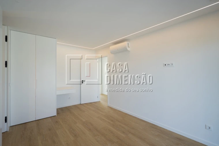 Moradia T3 para Venda em Charneca de Caparica e Sobreda Foto 55