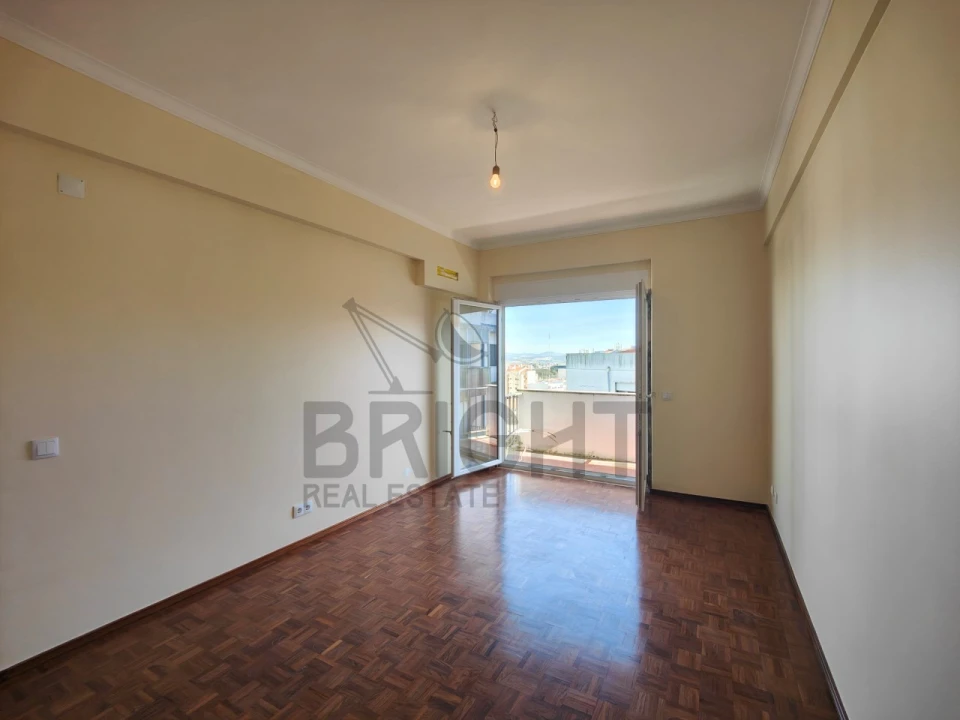 Apartamento T2 para Venda em Santa Maria e São Miguel, São Martinho, São Pedro Penaferrim Foto 1