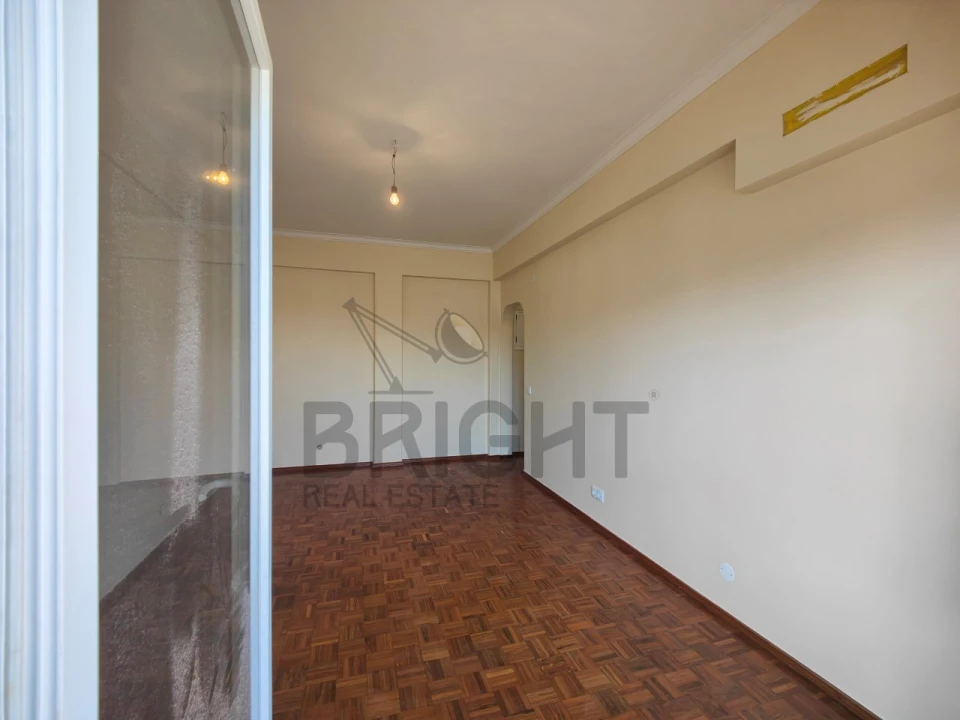 Apartamento T2 para Venda em Santa Maria e São Miguel, São Martinho, São Pedro Penaferrim Foto 3