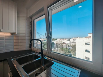 Apartamento T2 para Venda em Santa Maria e São Miguel, São Martinho, São Pedro Penaferrim